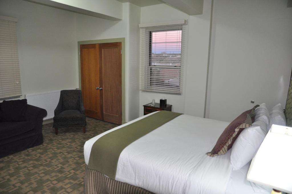 The Murray Hotel Silver City Room photo